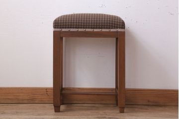 レトロ家具　古い木のレトロなクッション座面角スツール(3)