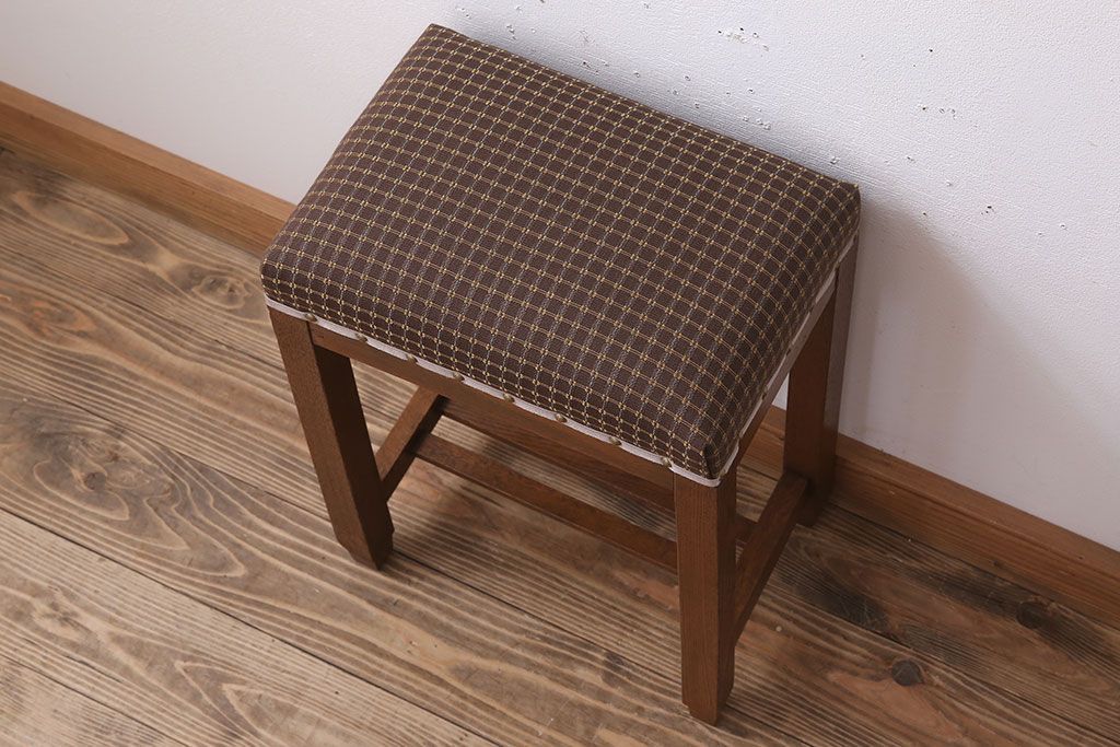 レトロ家具　古い木のレトロなクッション座面角スツール(3)