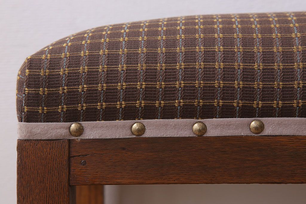 レトロ家具　古い木のレトロなクッション座面角スツール(3)