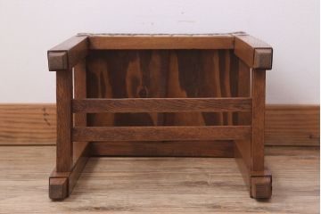 レトロ家具　古い木のレトロなクッション座面角スツール(3)