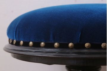 アンティーク家具　アンティーク　クッション座面!古い木製のおしゃれな回転スツール