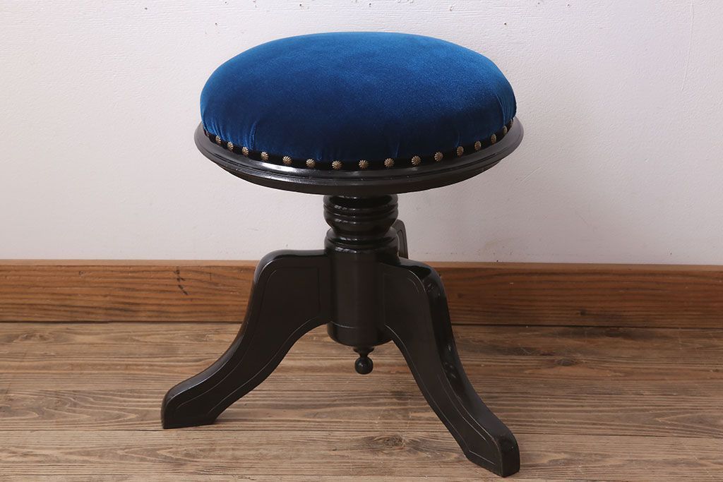 アンティーク家具　アンティーク　クッション座面!古い木製のおしゃれな回転スツール