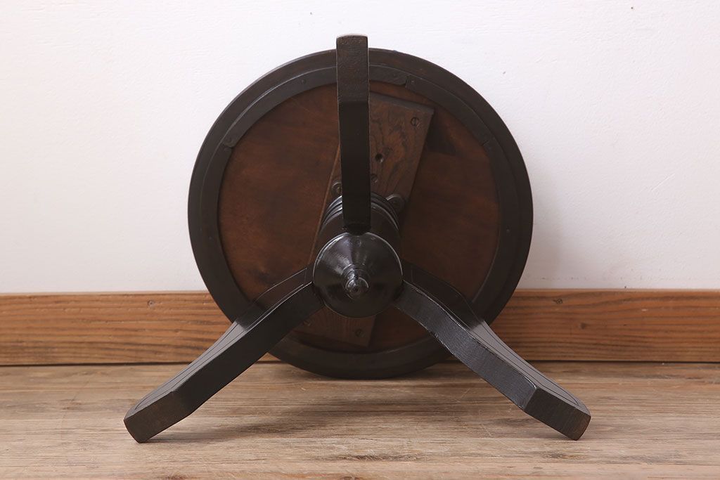 アンティーク家具　アンティーク　クッション座面!古い木製のおしゃれな回転スツール