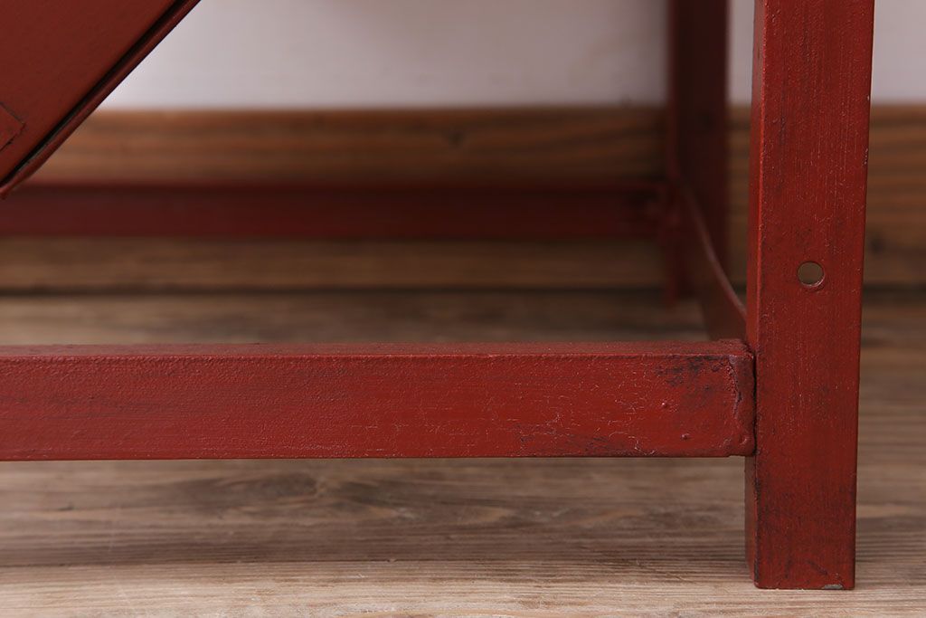 アンティーク雑貨　インダストリアル　ビンテージ　アイアン製のペイントチェスト(1)