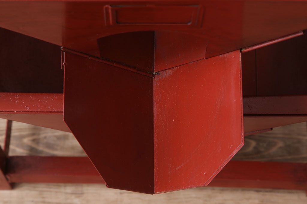 アンティーク雑貨　インダストリアル　ビンテージ　アイアン製のペイントチェスト(1)