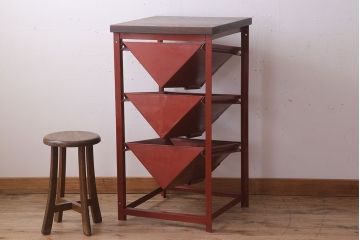 アンティーク雑貨　インダストリアル　ビンテージ　アイアン製のペイントチェスト(1)