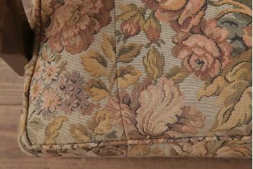 ヴィンテージ家具　国産　神戸家具　ビンテージ　ゴブラン織り座面!ナラ材製の花柄ソファ