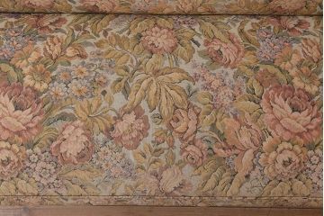 ヴィンテージ家具　国産　神戸家具　ビンテージ　ゴブラン織り座面!ナラ材製の花柄ソファ