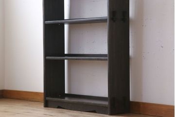 レトロ家具　ラワン材製　古い木のレトロな楔(くさび)式本棚(ディスプレイラック)(3)