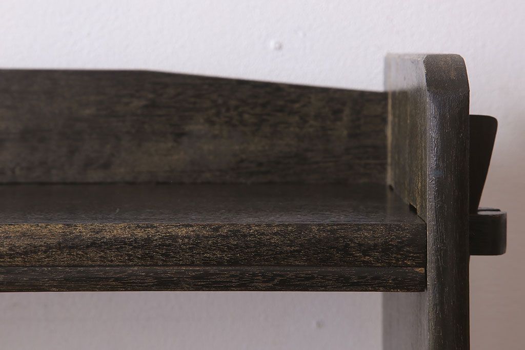 レトロ家具　ラワン材製　古い木のレトロな楔(くさび)式本棚(ディスプレイラック)(3)