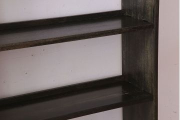 レトロ家具　ラワン材製　古い木のレトロな楔(くさび)式本棚(ディスプレイラック)(3)