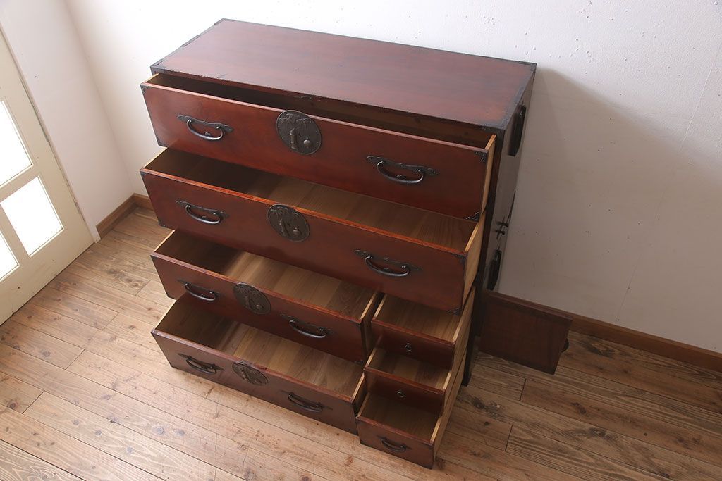 アンティーク家具　アンティーク　前面欅材　大ぶりな重ね二本松箪笥