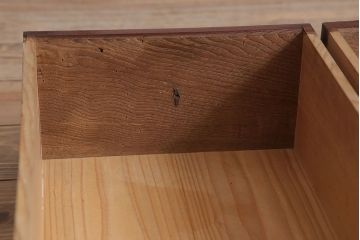 アンティーク家具　アンティーク　前面欅材　大ぶりな重ね二本松箪笥