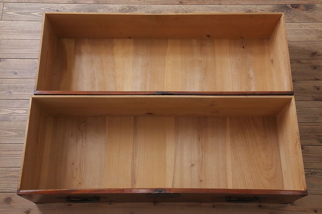 アンティーク家具　アンティーク　前面欅材　大ぶりな重ね二本松箪笥