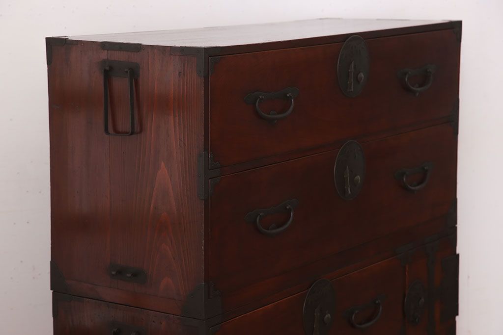 アンティーク家具　アンティーク　前面欅材　大ぶりな重ね二本松箪笥