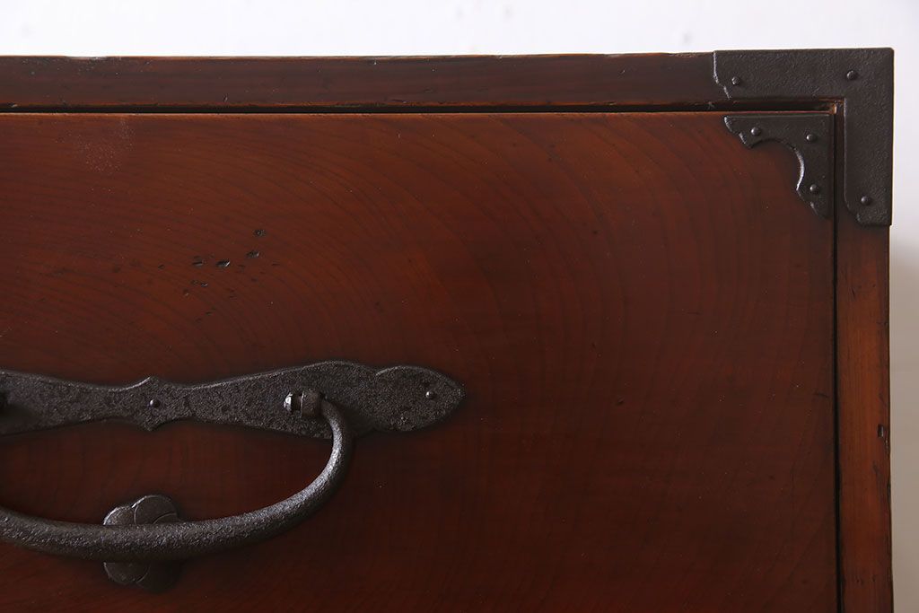 アンティーク家具　アンティーク　前面欅材　大ぶりな重ね二本松箪笥