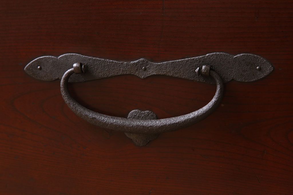 アンティーク家具　アンティーク　前面欅材　大ぶりな重ね二本松箪笥