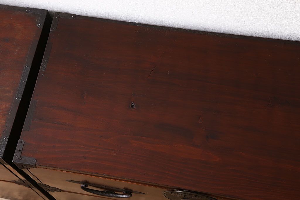 アンティーク家具　アンティーク　前面欅材　大ぶりな重ね二本松箪笥