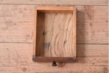 アンティーク雑貨　引き出し付き　栓材製　古い木味のレトロなアンティーク本立て
