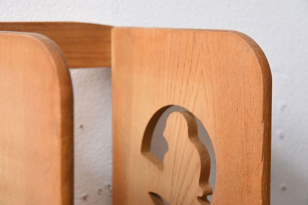 アンティーク雑貨　昭和レトロ　小鳥の透かし彫りがおしゃれなアンティーク本立て