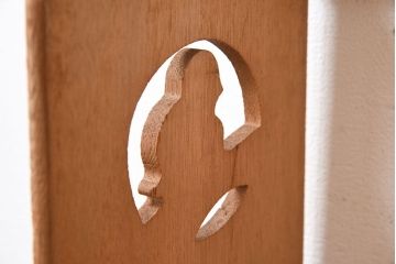 アンティーク雑貨　昭和レトロ　小鳥の透かし彫りがおしゃれなアンティーク本立て