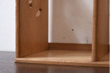 アンティーク雑貨　昭和レトロ　小鳥の透かし彫りがおしゃれなアンティーク本立て