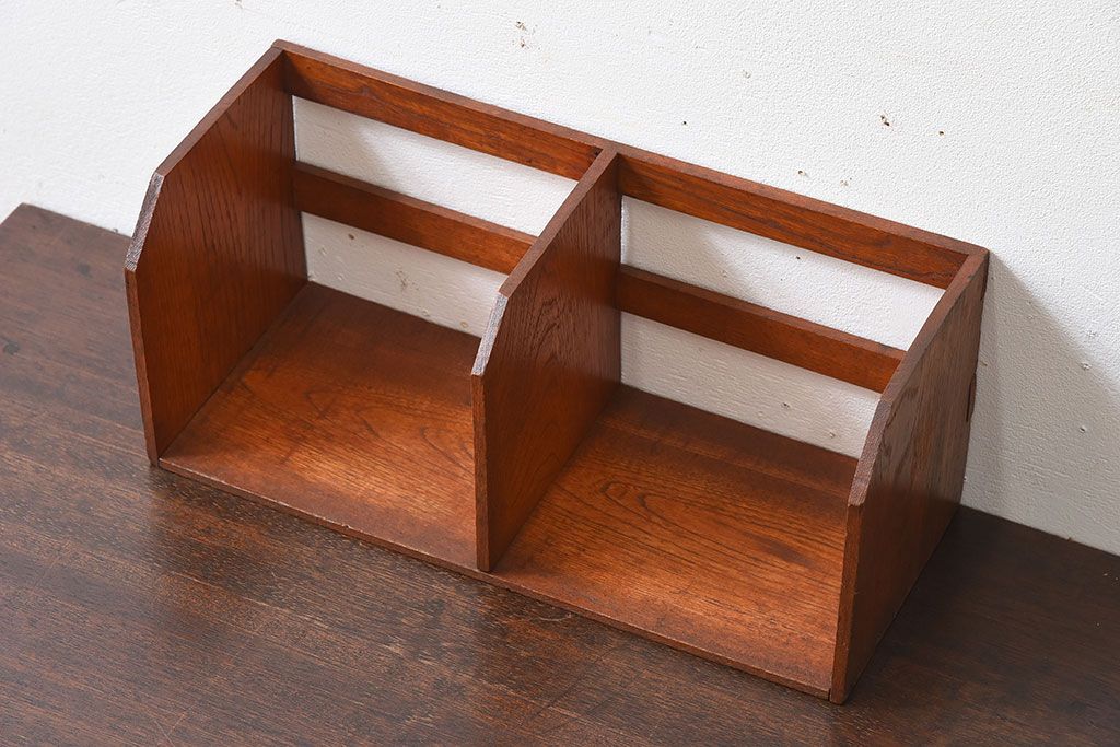 アンティーク雑貨　古い木製の昭和レトロなアンティーク本立て(2)