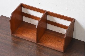 アンティーク雑貨　古い木製の昭和レトロなアンティーク本立て(2)