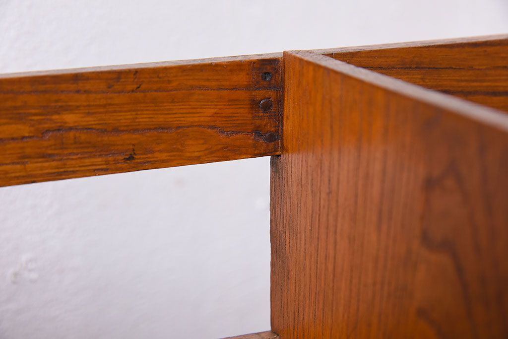 アンティーク雑貨　古い木製の昭和レトロなアンティーク本立て(2)