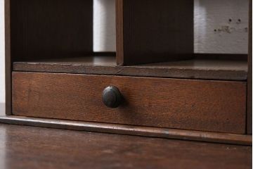 アンティーク雑貨　古い木味のレトロなアンティーク引き出し付き本立て