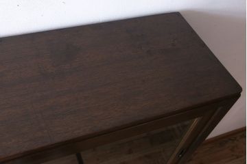 アンティーク家具　おしゃれな脚付き!和製アンティークのガラス戸棚