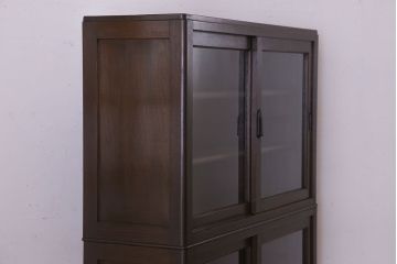 アンティーク家具　おしゃれな脚付き!和製アンティークのガラス戸棚