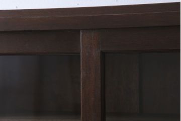 アンティーク家具　おしゃれな脚付き!和製アンティークのガラス戸棚