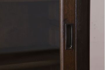 アンティーク家具　おしゃれな脚付き!和製アンティークのガラス戸棚