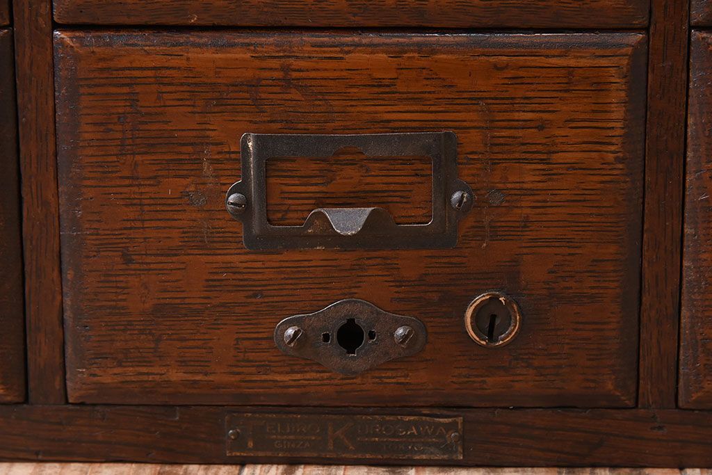 アンティーク家具　ネームプレート取っ手!ナラ材製のアンティークカードケース(小引き出し、図書館、図書室)(2)