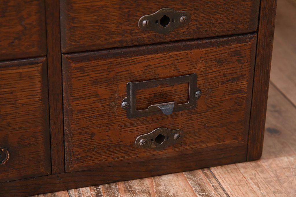 アンティーク家具　ネームプレート取っ手!ナラ材製のアンティークカードケース(小引き出し、図書館、図書室)(2)