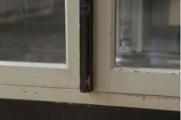 レトロ家具　殺菌灯付き　昭和レトロな消毒器(デンタルキャビネット)