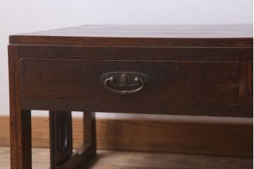 アンティーク家具　透かし彫り　栓材製!大正ロマンスタイルの上質なアンティーク文机