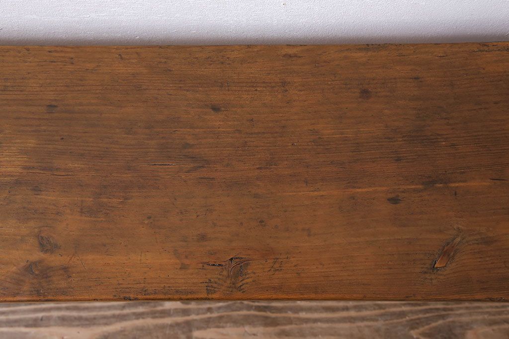 アンティーク家具　素朴でシンプルな木製アンティークベンチ