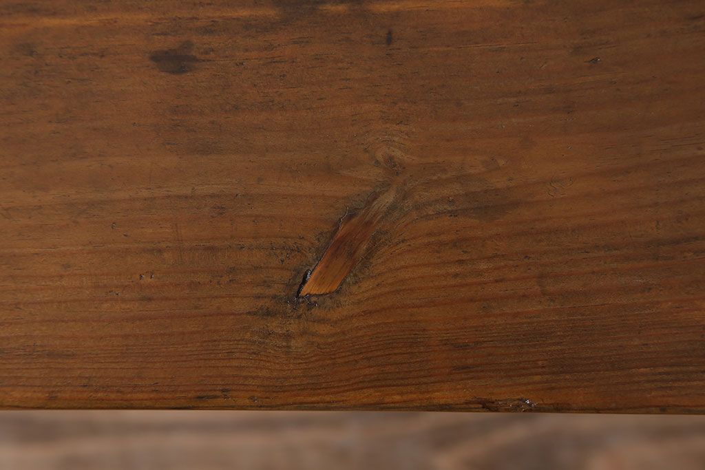 アンティーク家具　素朴でシンプルな木製アンティークベンチ