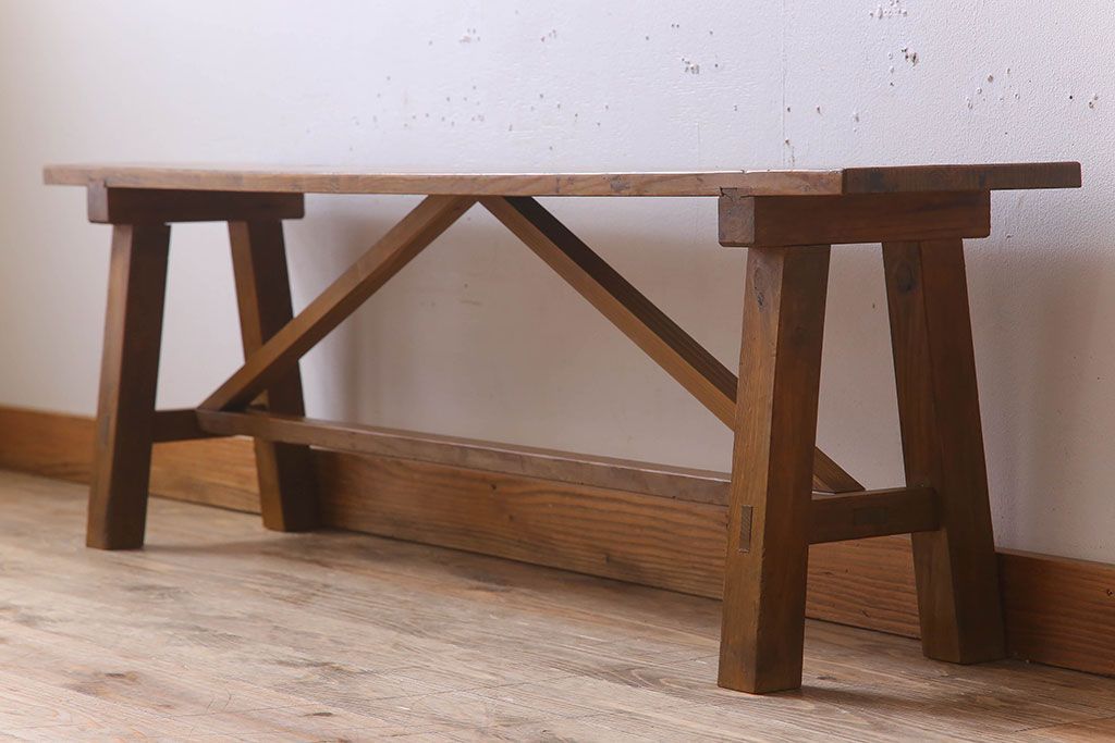 アンティーク家具　素朴でシンプルな木製アンティークベンチ