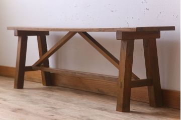 アンティーク家具　素朴でシンプルな木製アンティークベンチ