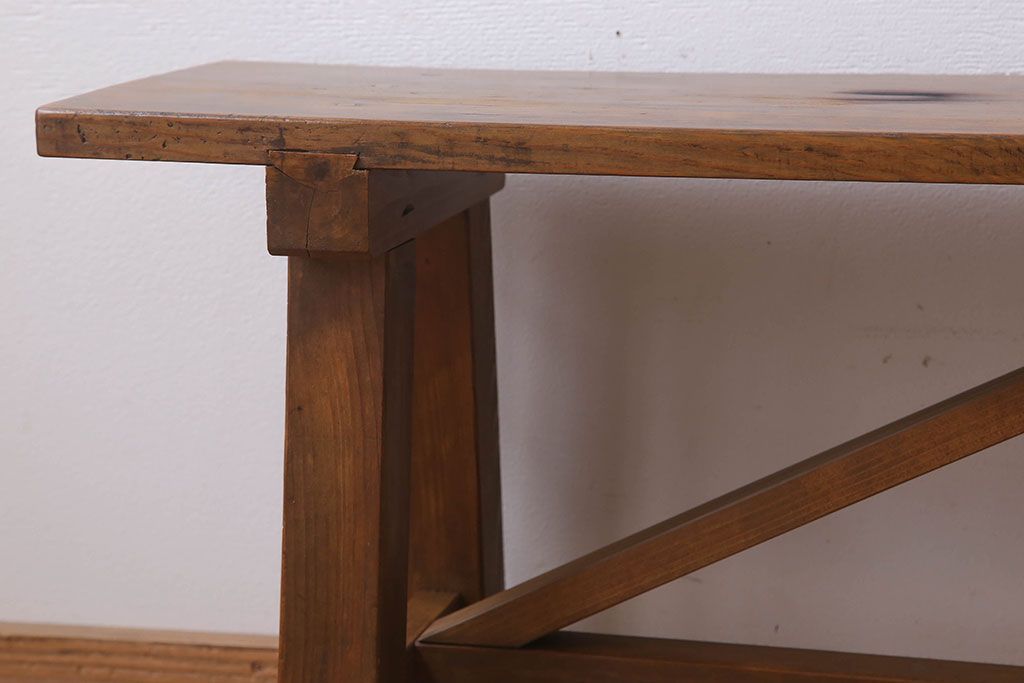 アンティーク家具　素朴でシンプルな木製アンティークベンチ