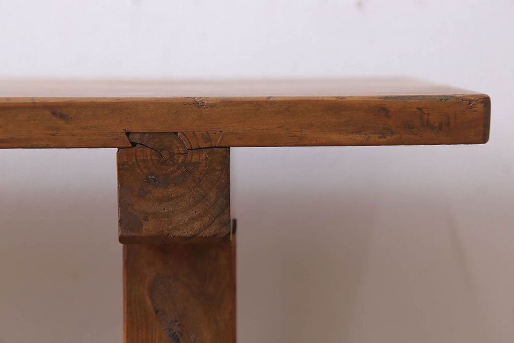 アンティーク家具　素朴でシンプルな木製アンティークベンチ