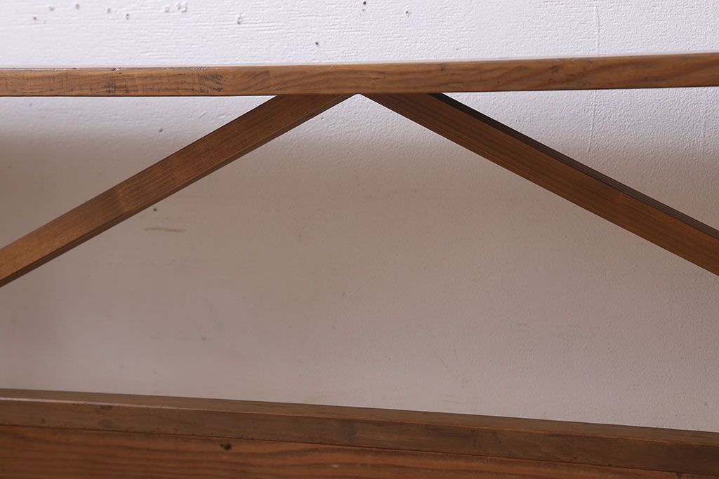 アンティーク家具　素朴でシンプルな木製アンティークベンチ