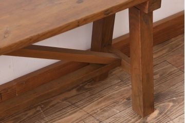 アンティーク家具　素朴でシンプルな木製アンティークベンチ