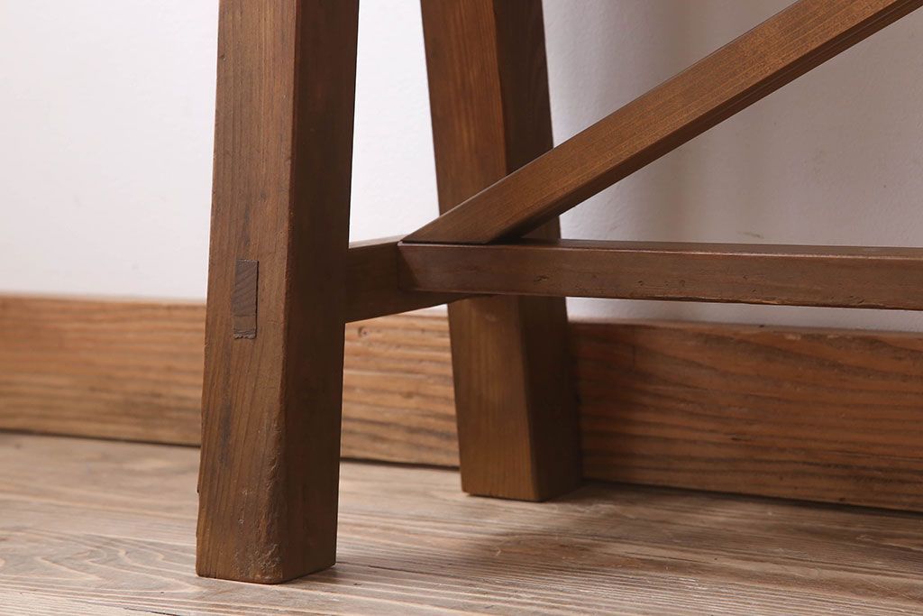 アンティーク家具　素朴でシンプルな木製アンティークベンチ