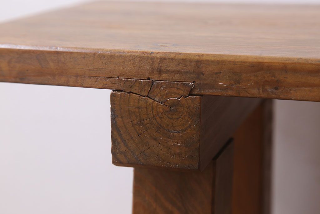 アンティーク家具　素朴でシンプルな木製アンティークベンチ