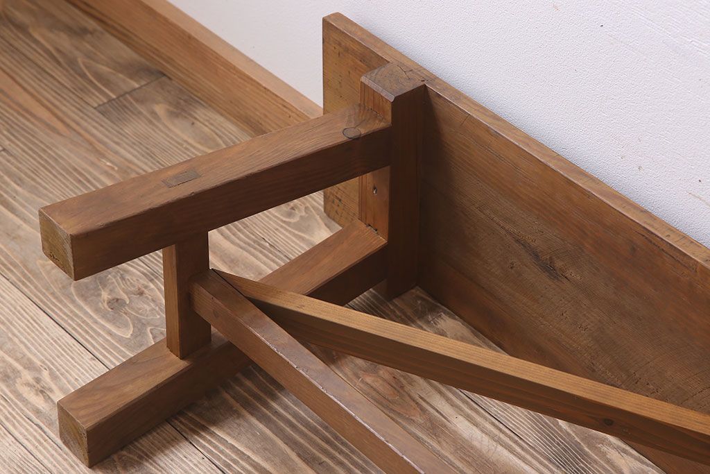 アンティーク家具　素朴でシンプルな木製アンティークベンチ