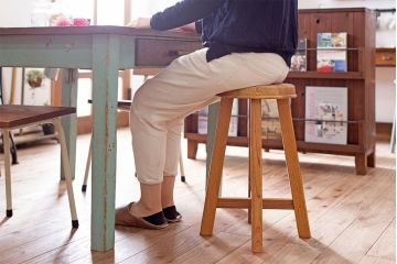 ラフジュ工房オリジナル　欅材古材のシンプルな特製スツール(2)